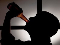 как развивается алкогольная зависимость?